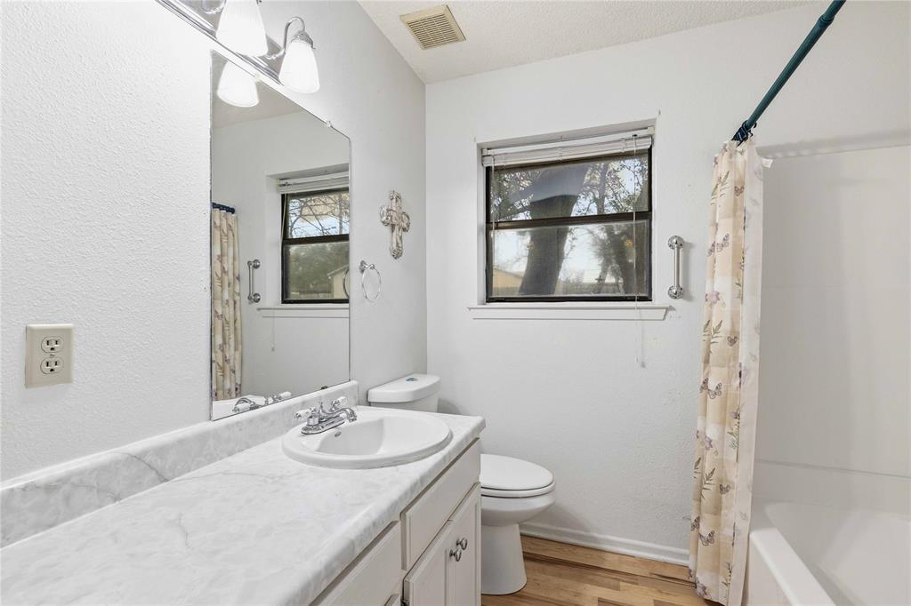 2106 Calvert Road Brownwood, TX 76801 - Photo 12 of 31