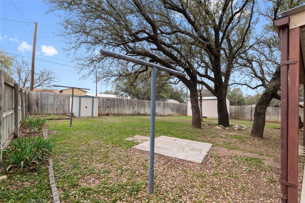 2106 Calvert Road Brownwood, TX 76801 - Photo 20 of 31