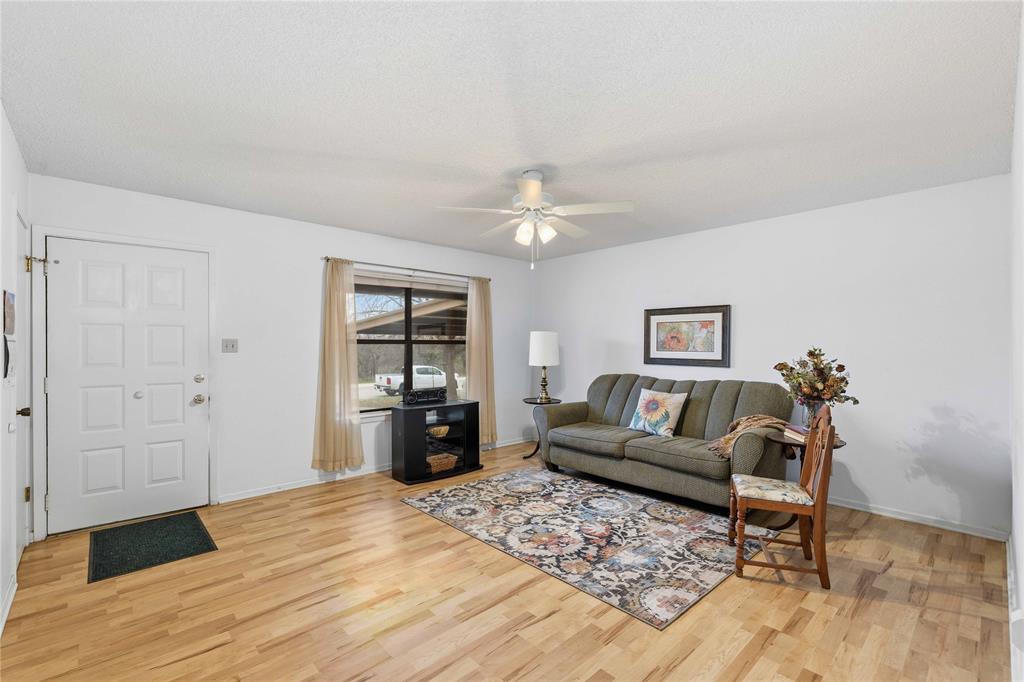 2106 Calvert Road Brownwood, TX 76801 - Photo 2 of 31