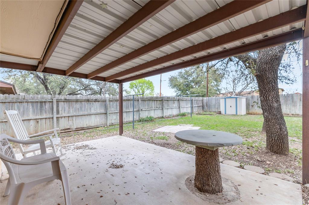 2106 Calvert Road Brownwood, TX 76801 - Photo 23 of 31