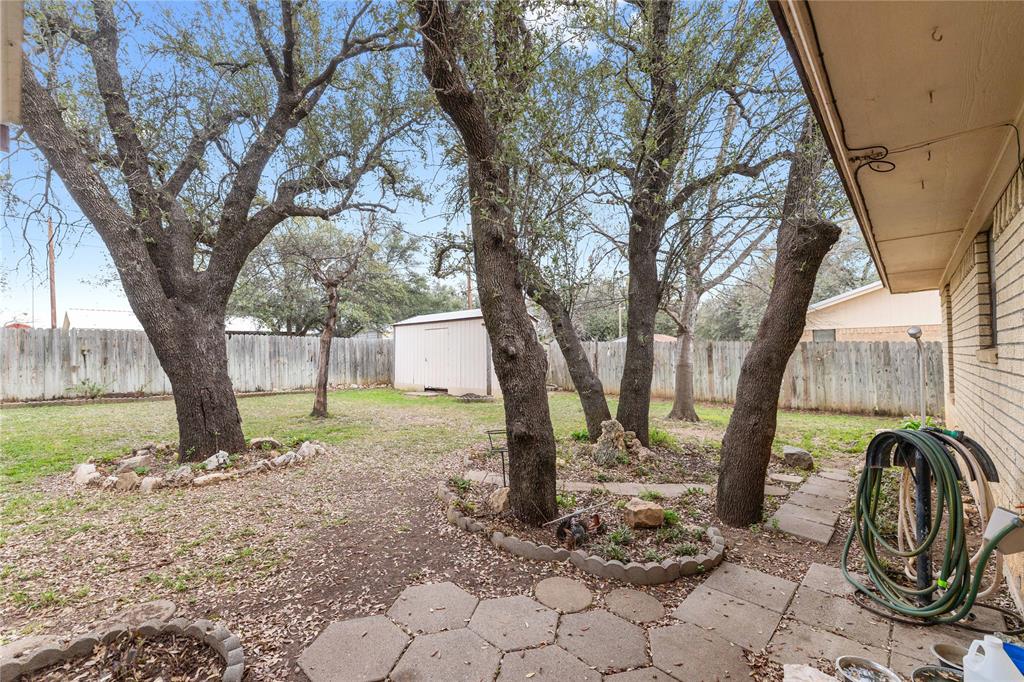 2106 Calvert Road Brownwood, TX 76801 - Photo 24 of 31