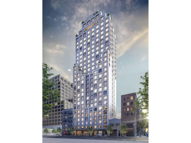 a view of entryway with a yard