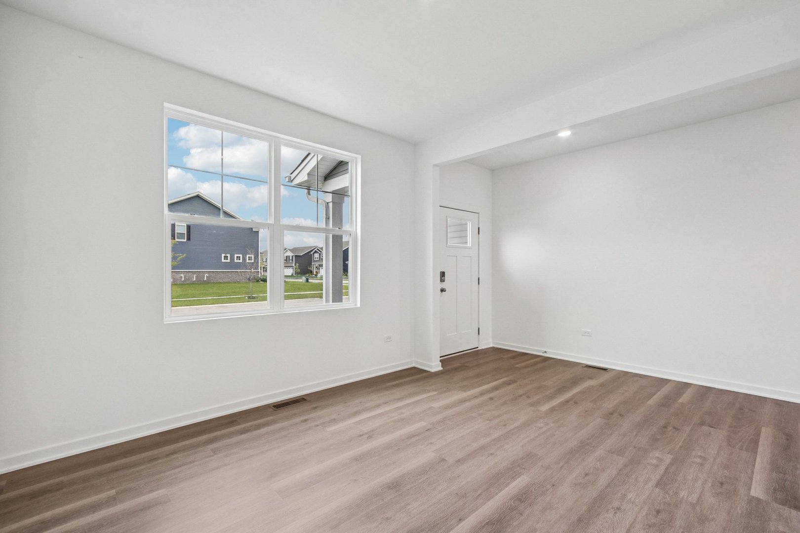 1853 Baler Avenue Aurora, IL 60503 - Photo 3 of 43