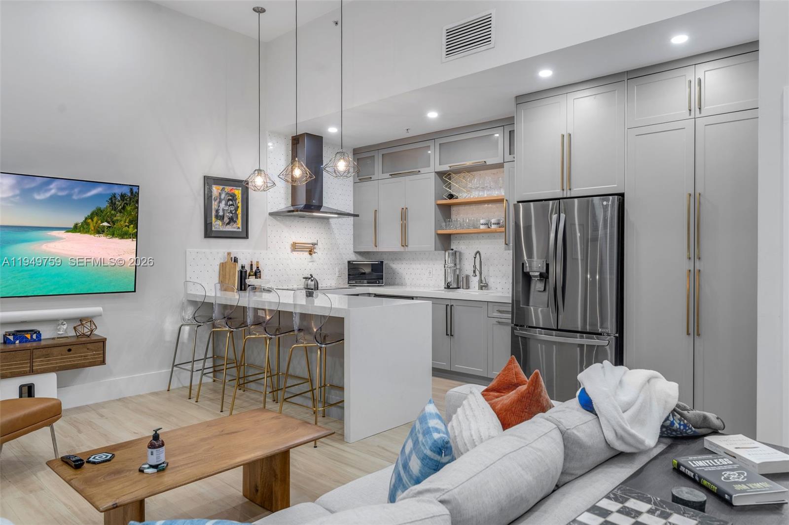 935 Euclid Avenue, Unit 5 Miami Beach, FL 33139 - Photo 4 of 22