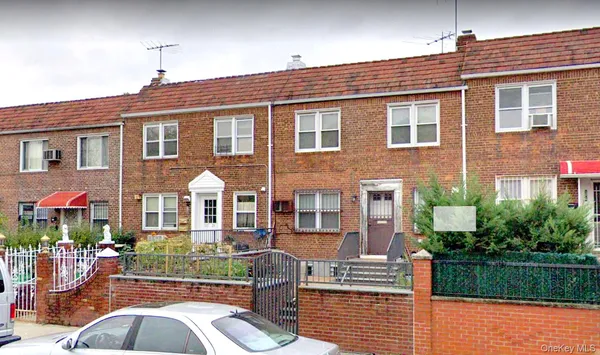 $3,300 | 105-26 63rd Road, Unit 2 | Forest Hills