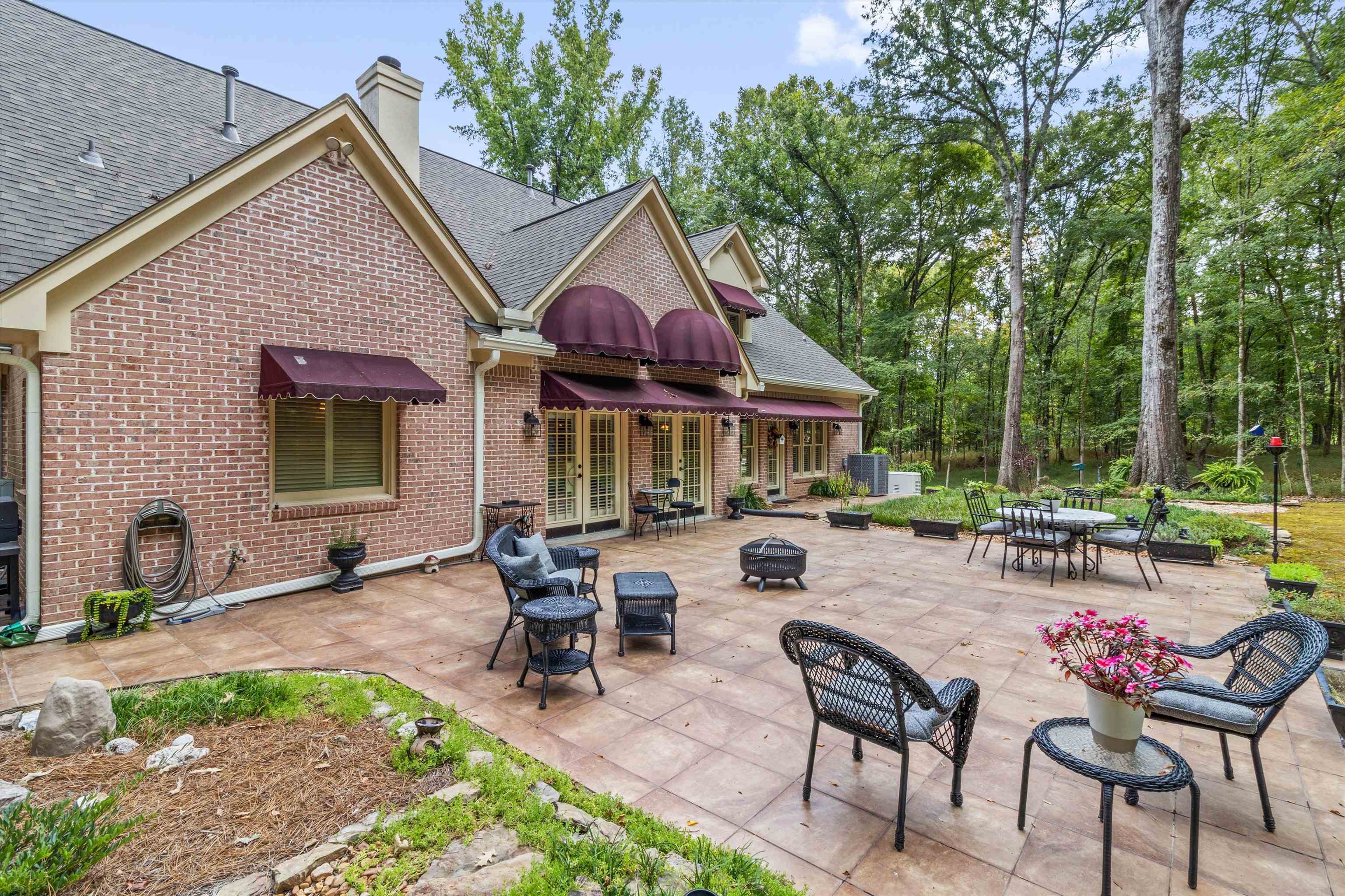 585 Hickory Lake Road Eads, TN 38028 - Photo 35 of 40 Seller is willing to leave some of the patio furniture and any yard art of interest.