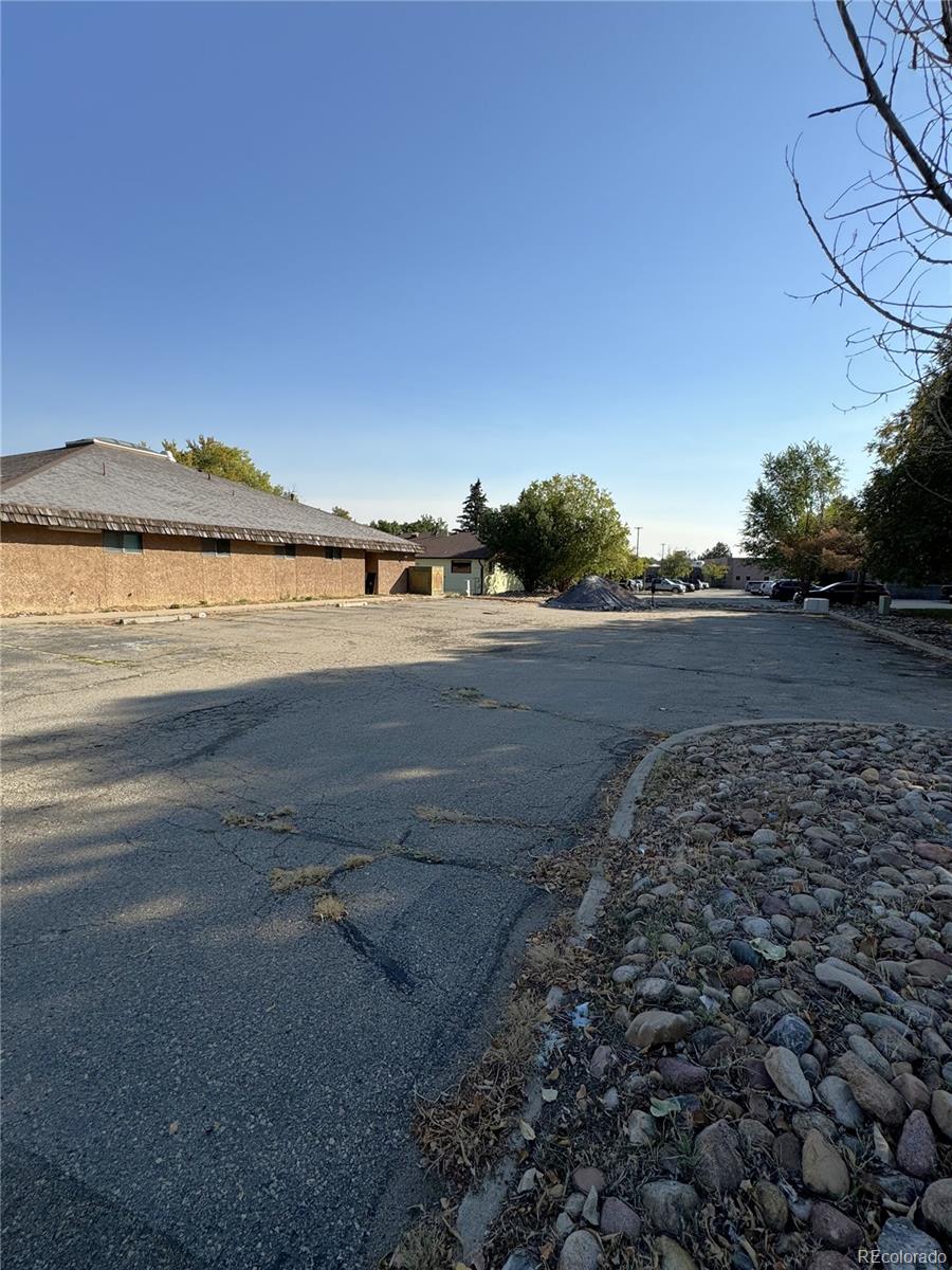 1350 Stuart Street Longmont, CO 80501 - Photo 4 of 10