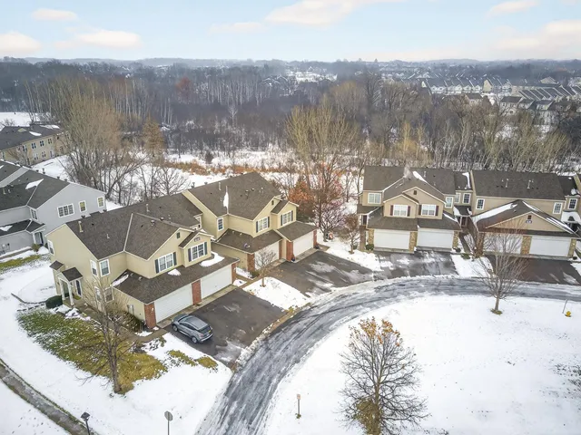 $349,900 | 5130 Holly Lane North, Unit 2, Plymouth, MN 55446