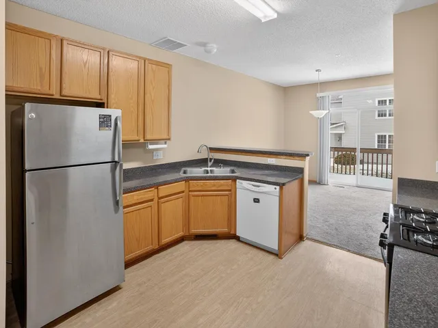 $349,900 | 5130 Holly Lane North, Unit 2, Plymouth, MN 55446