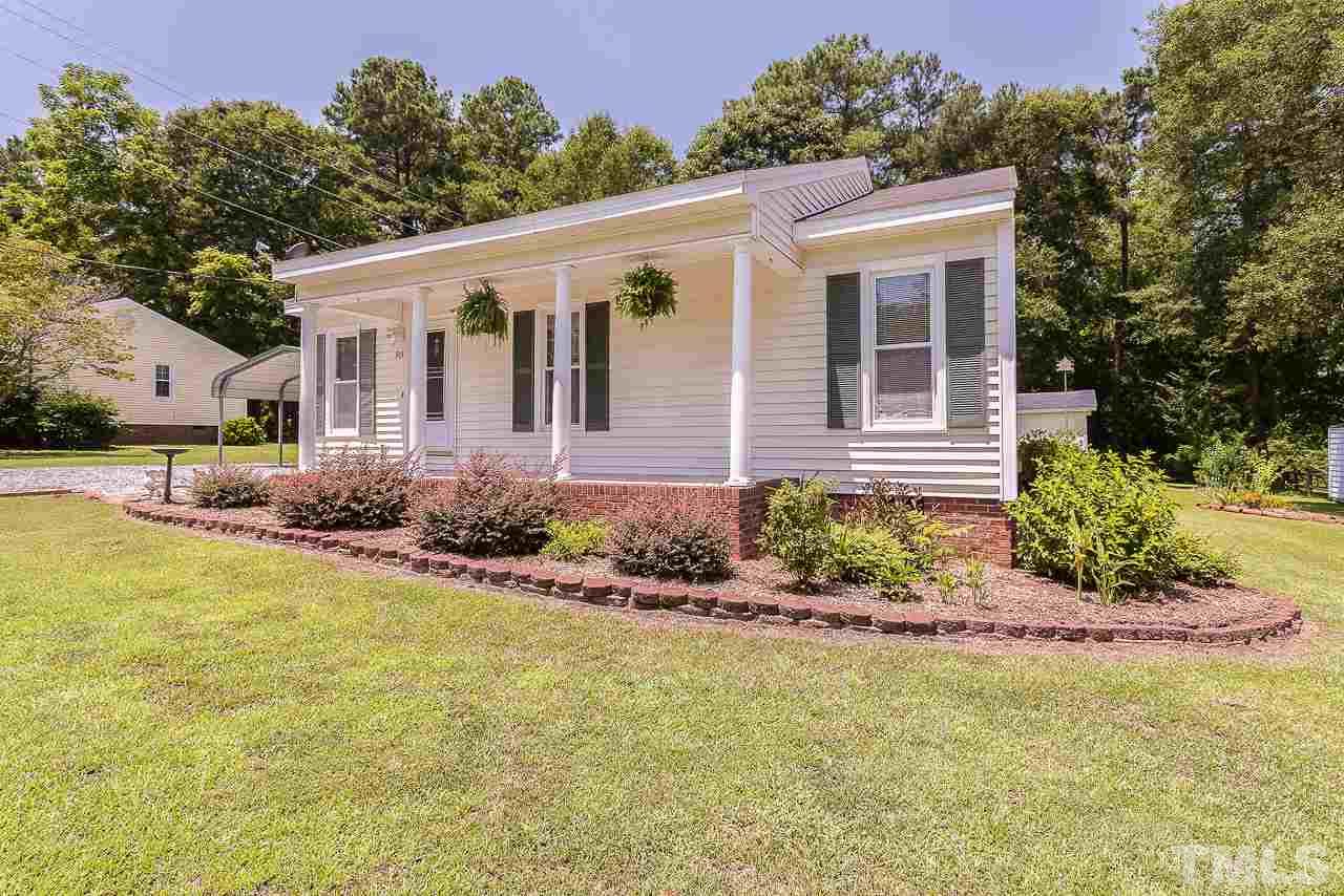 913 Ransdell Road Fuquay-Varina, NC 27526 - Photo 3 of 24 Gallery Image 3