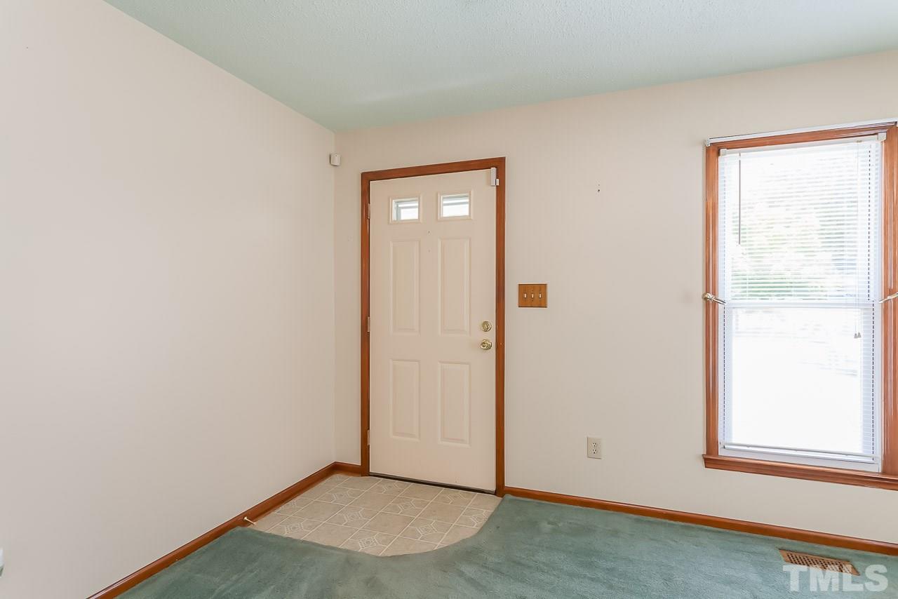913 Ransdell Road Fuquay-Varina, NC 27526 - Photo 4 of 24 Gallery Image 4
