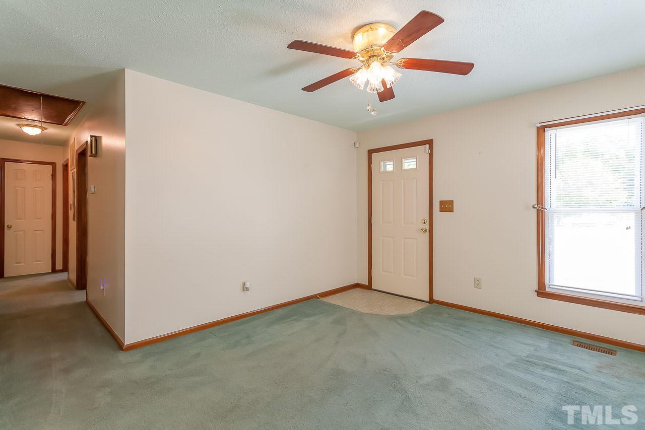 913 Ransdell Road Fuquay-Varina, NC 27526 - Photo 5 of 24 Gallery Image 5