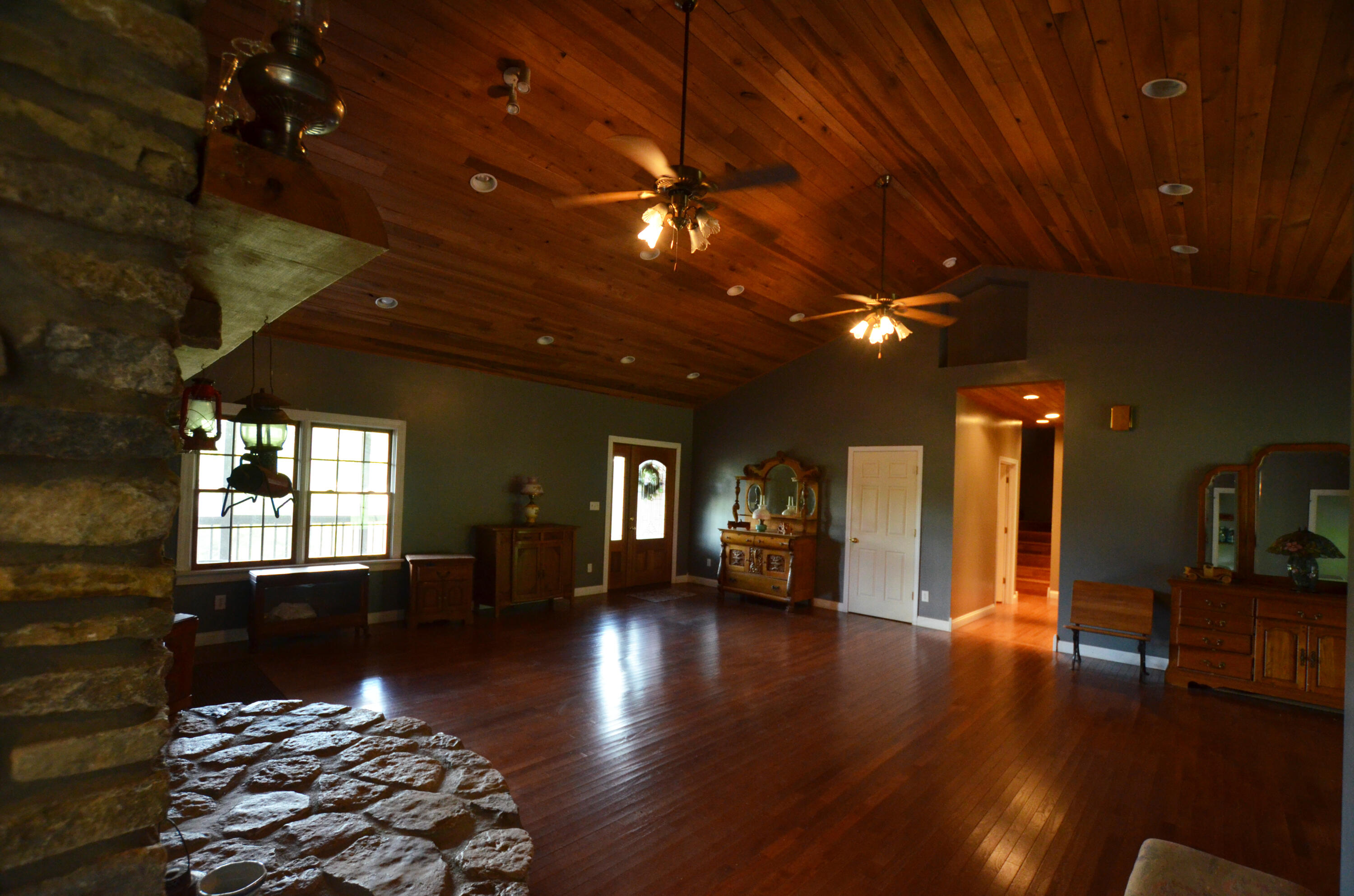 240 Iron Works Road Irvine, KY 40336 - Photo 28 of 68 Main Living room!