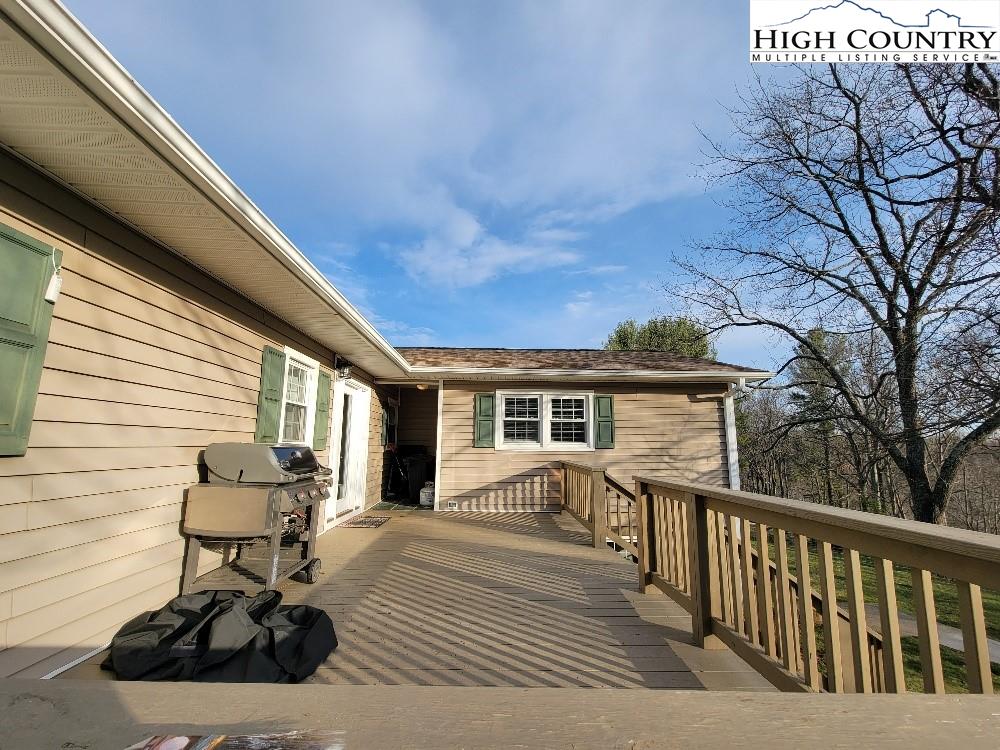 103 Deer Haven Road Sparta, NC 28675 - Photo 4 of 23 Gallery Image 4