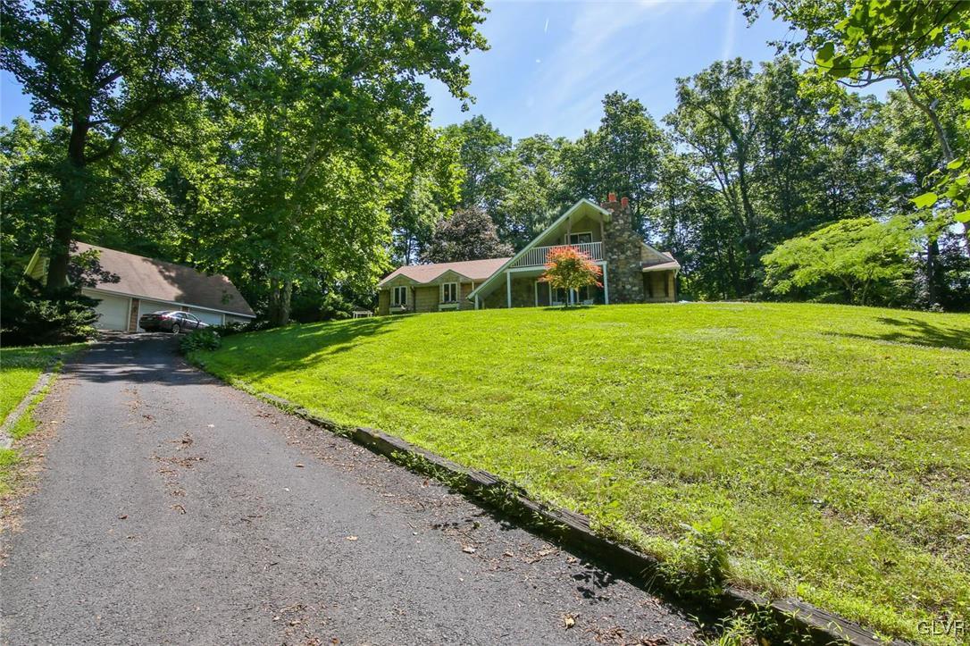 180 True Blue Road Bangor, PA 18013 - Photo 3 of 35 Gallery Image 3