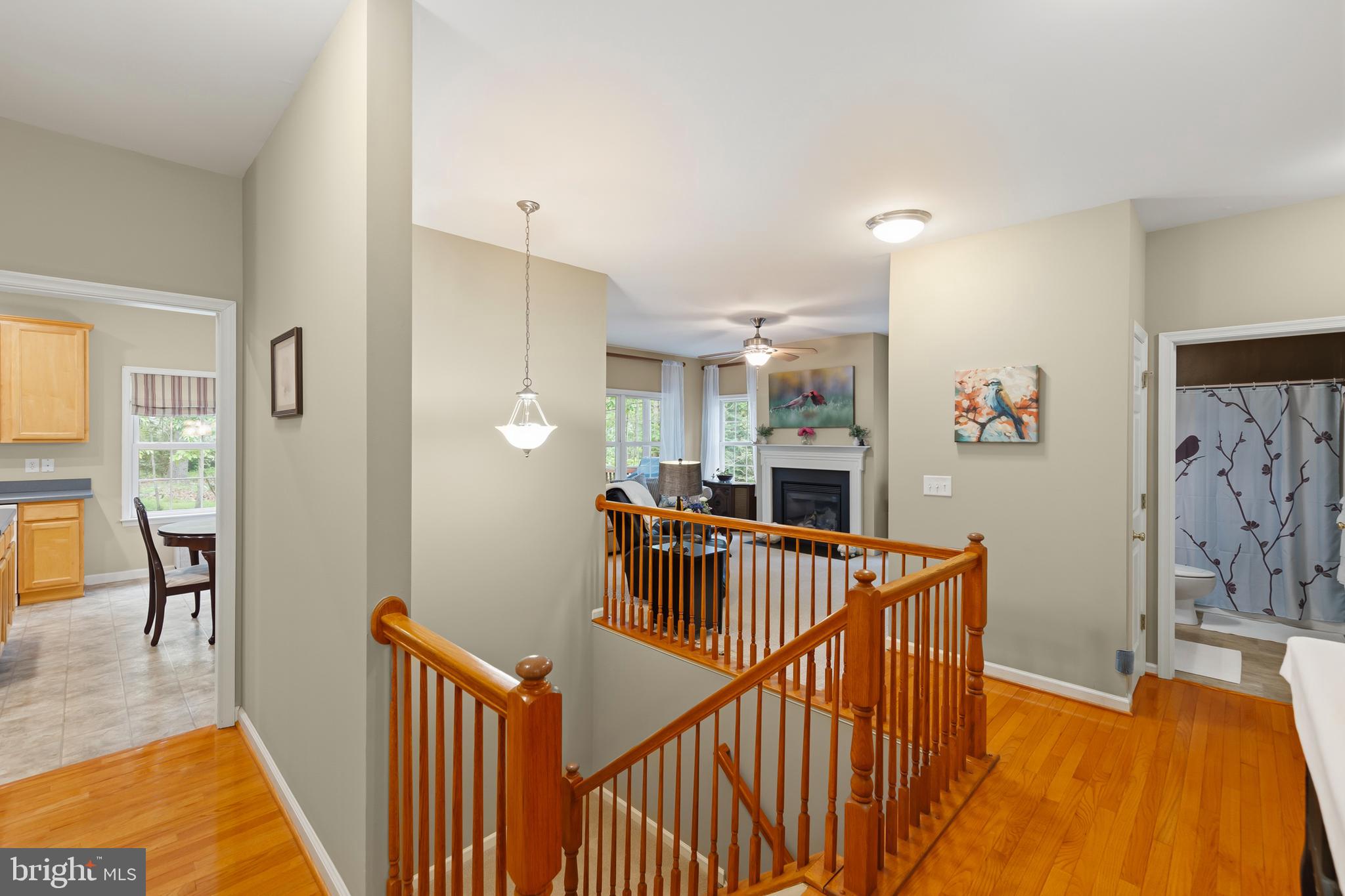 107 Sunset Circle Cross Junction, VA 22625 - Photo 10 of 35 Foyer w/ stairs to basement