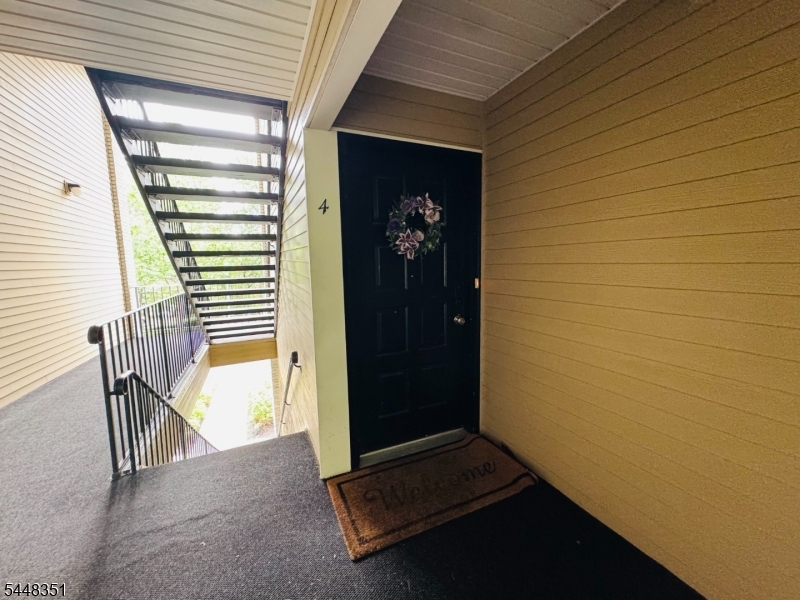50 West Lindsley Road, Unit 4 Cedar Grove, NJ 07009 - Photo 13 of 18