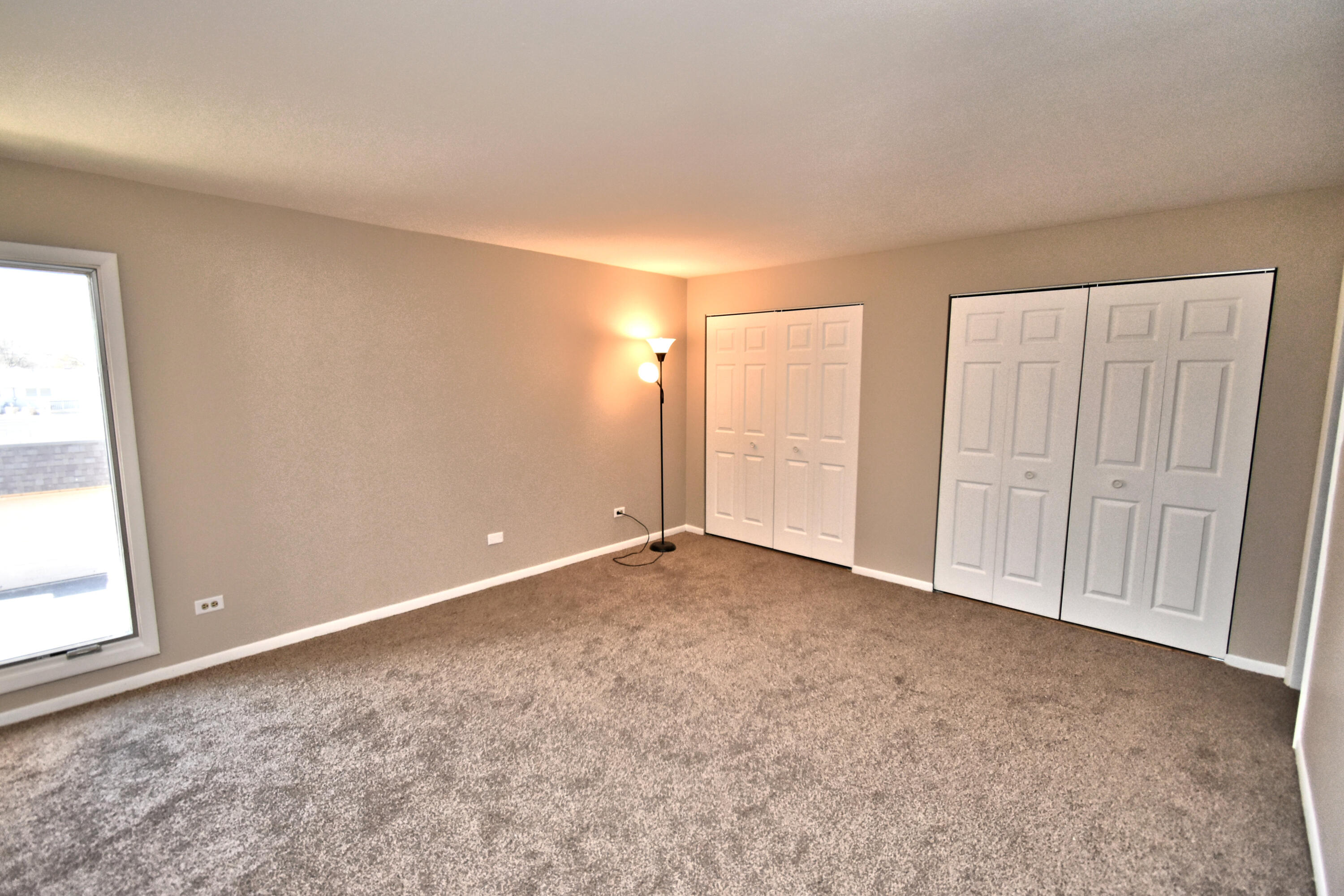 410 Old Stone Road, Unit I6 Munster, IN 46321 - Photo 8 of 15 3000x2001