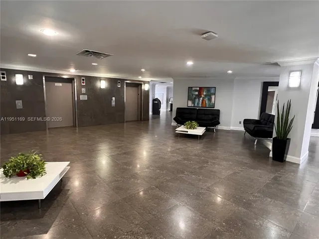 $2,350 | 200 Leslie Drive, Unit 903, Hallandale Beach, FL 33009