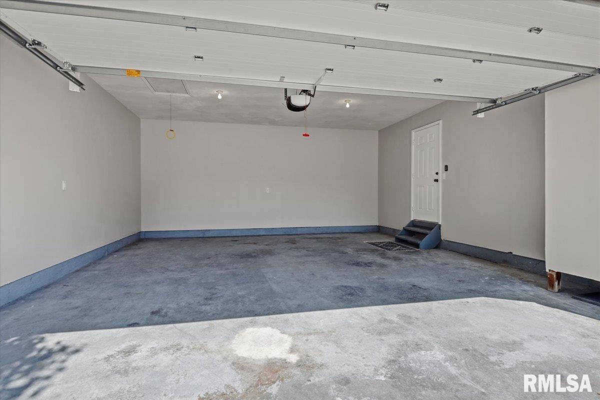 408 Golf Road Springfield, IL 62704 - Photo 27 of 60