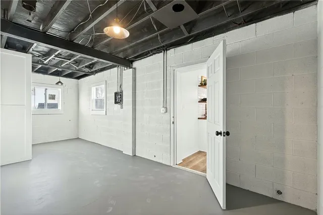 $267,000 | 9393 State Rte 52, Amoret, MO 64722