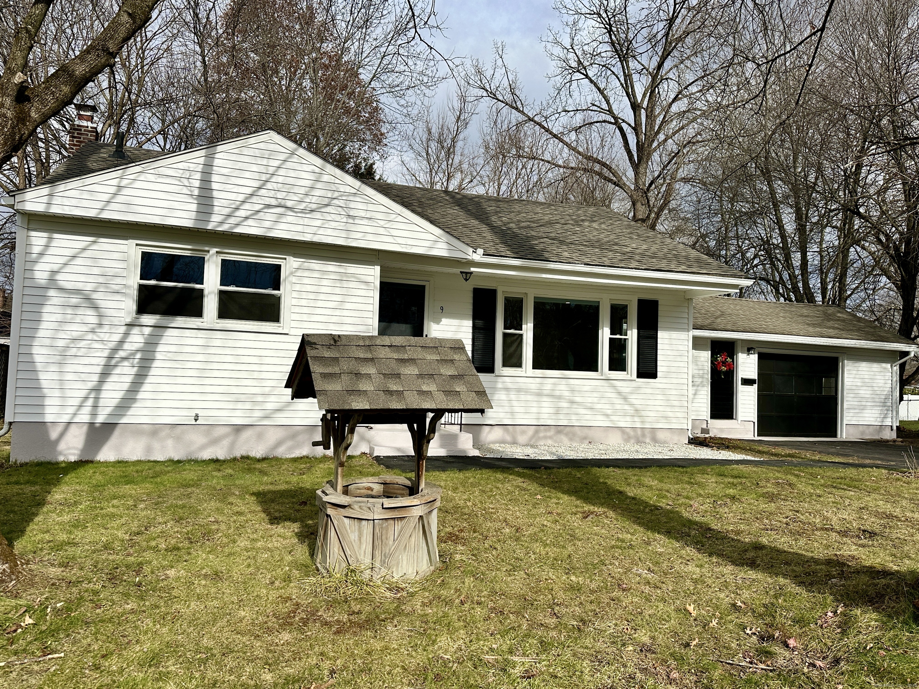 9 Eleanor Road Enfield, CT 06082 - Photo 5 of 32 a view of a house with pool