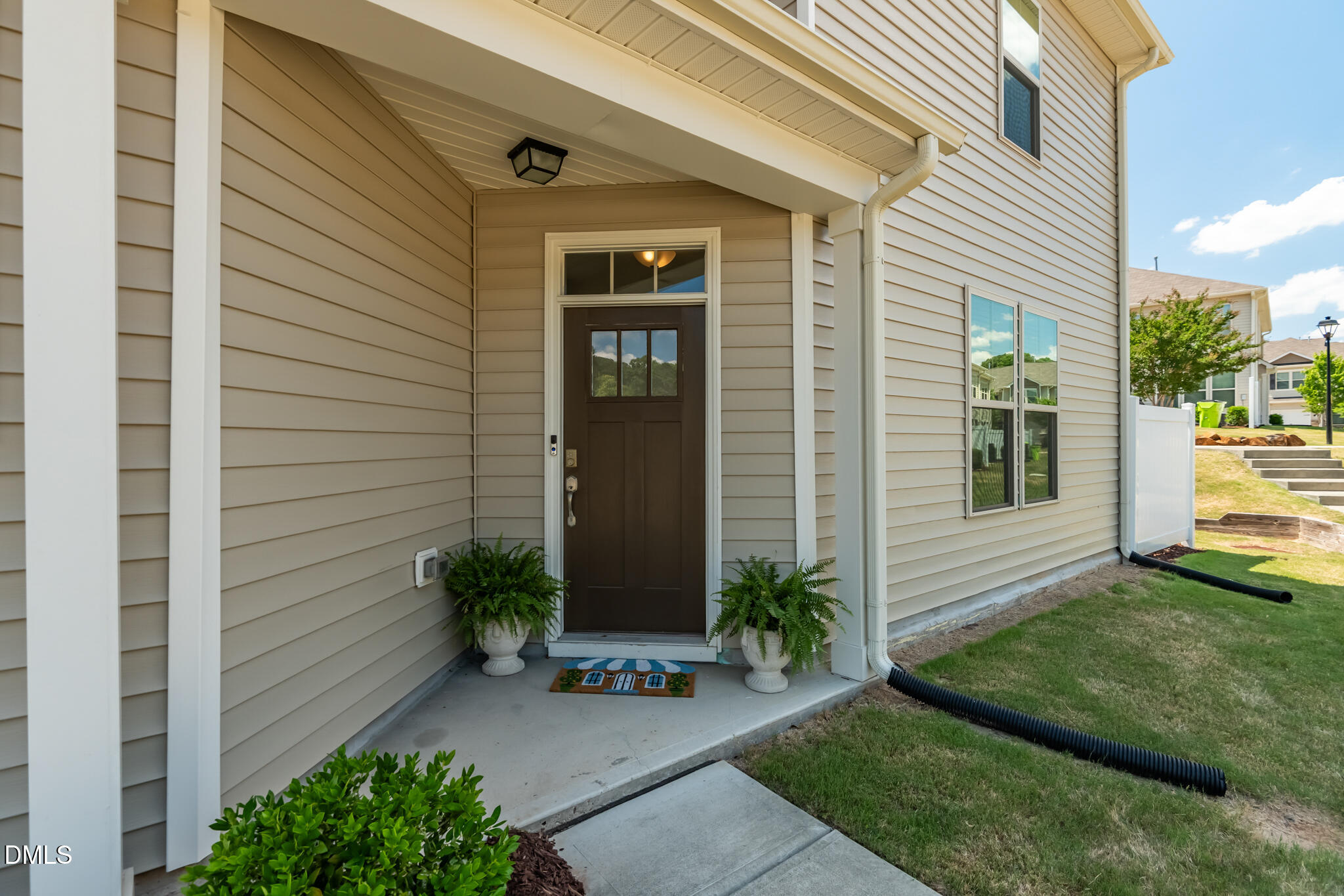 1404 Compass Drive Durham, NC 27713 - Photo 4 of 32