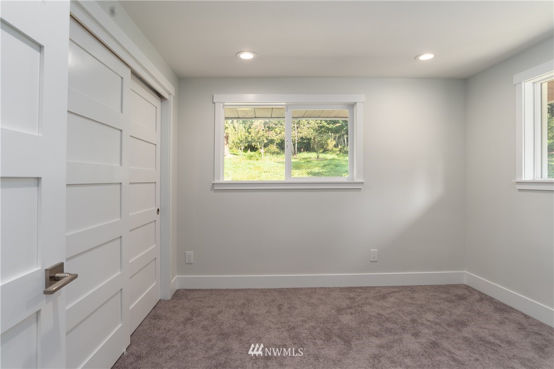 14425 Westwick Road Snohomish, WA 98290 - Photo 19 of 25 an empty room with windows