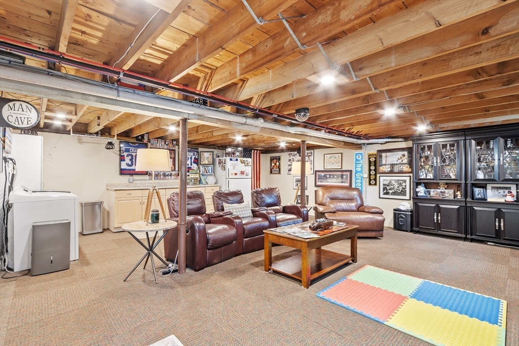 23 Herrick Road Peabody, MA 01960 - Photo 22 of 37 Gallery Image 22