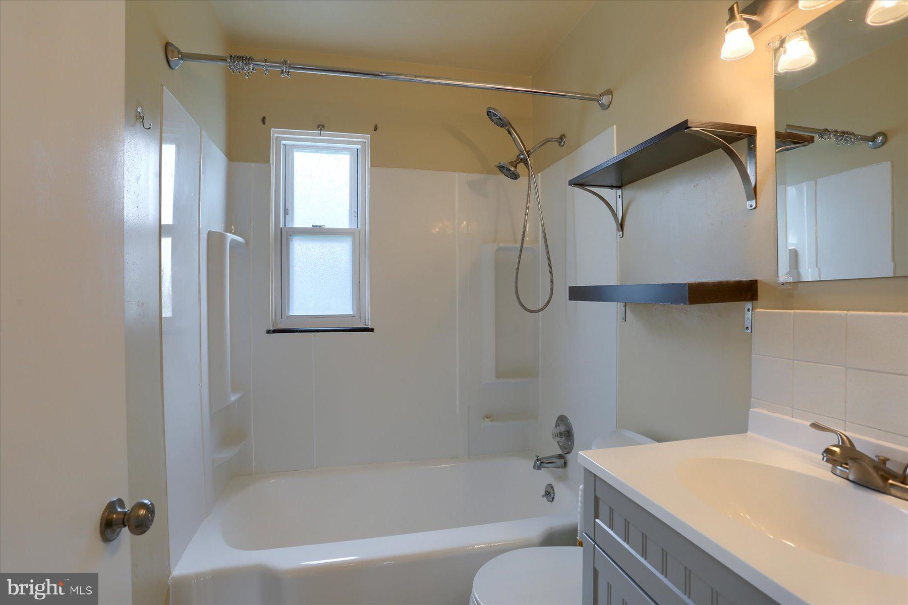 1307 Kingsley Road Camp Hill, PA 17011 - Photo 11 of 30