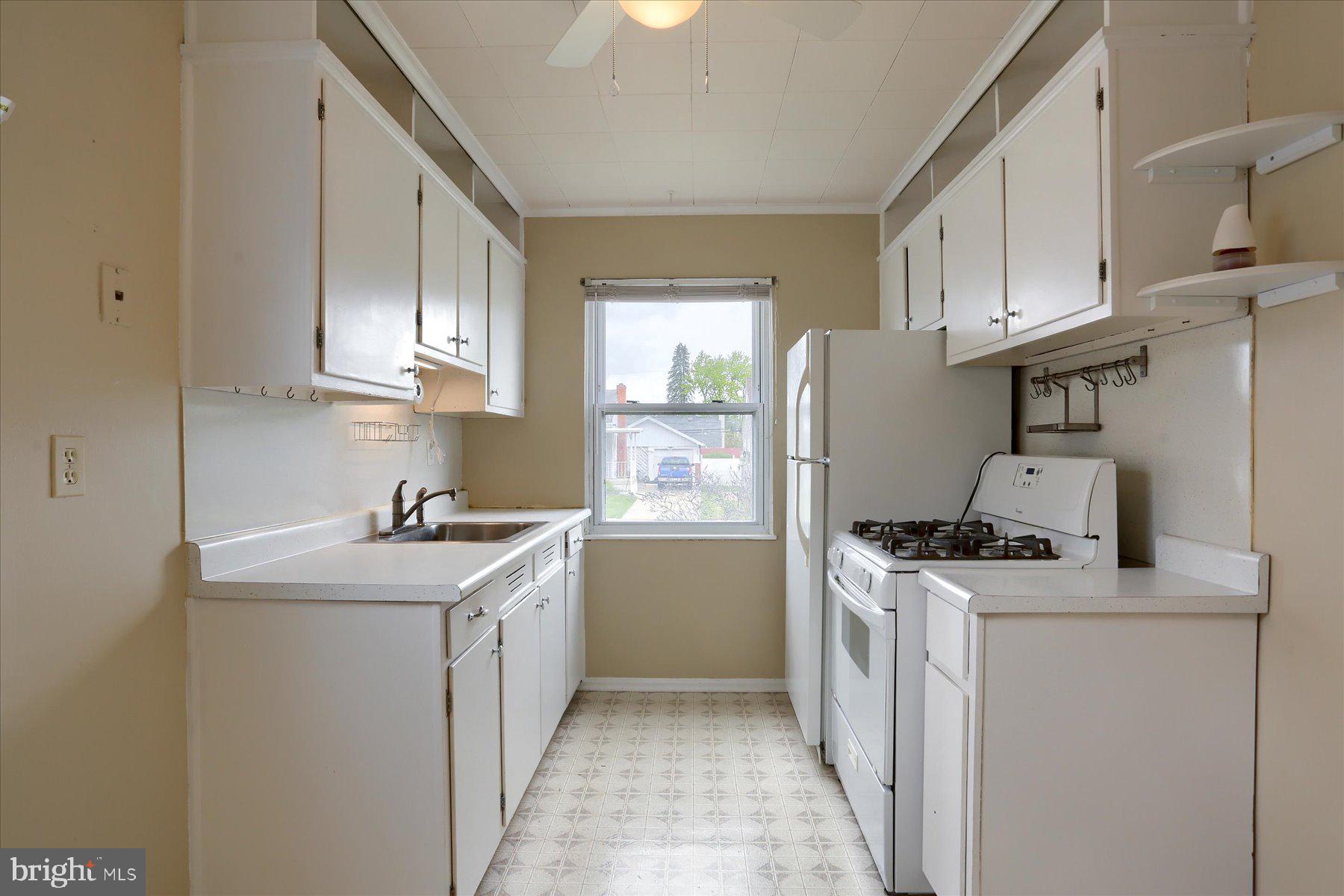 1307 Kingsley Road Camp Hill, PA 17011 - Photo 14 of 30