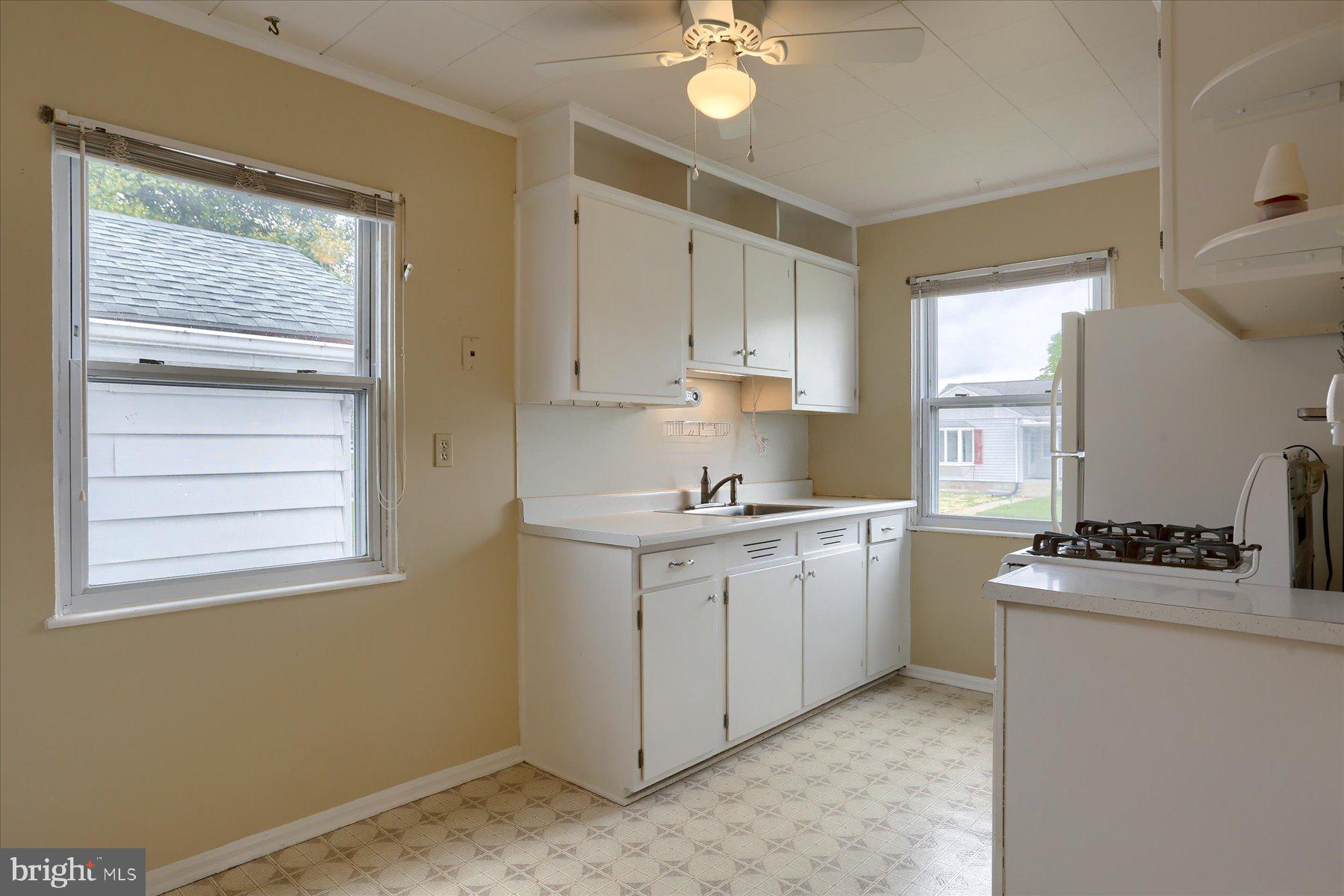 1307 Kingsley Road Camp Hill, PA 17011 - Photo 15 of 30