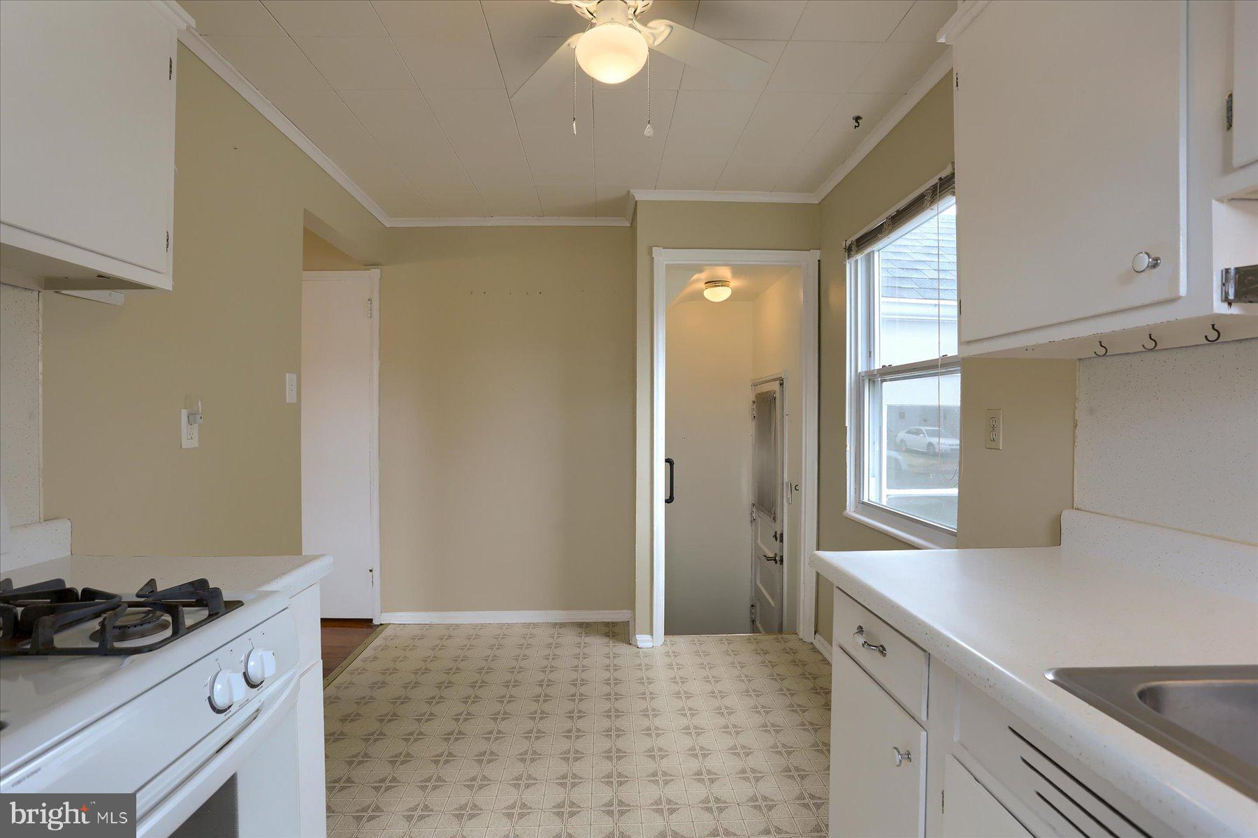 1307 Kingsley Road Camp Hill, PA 17011 - Photo 16 of 30