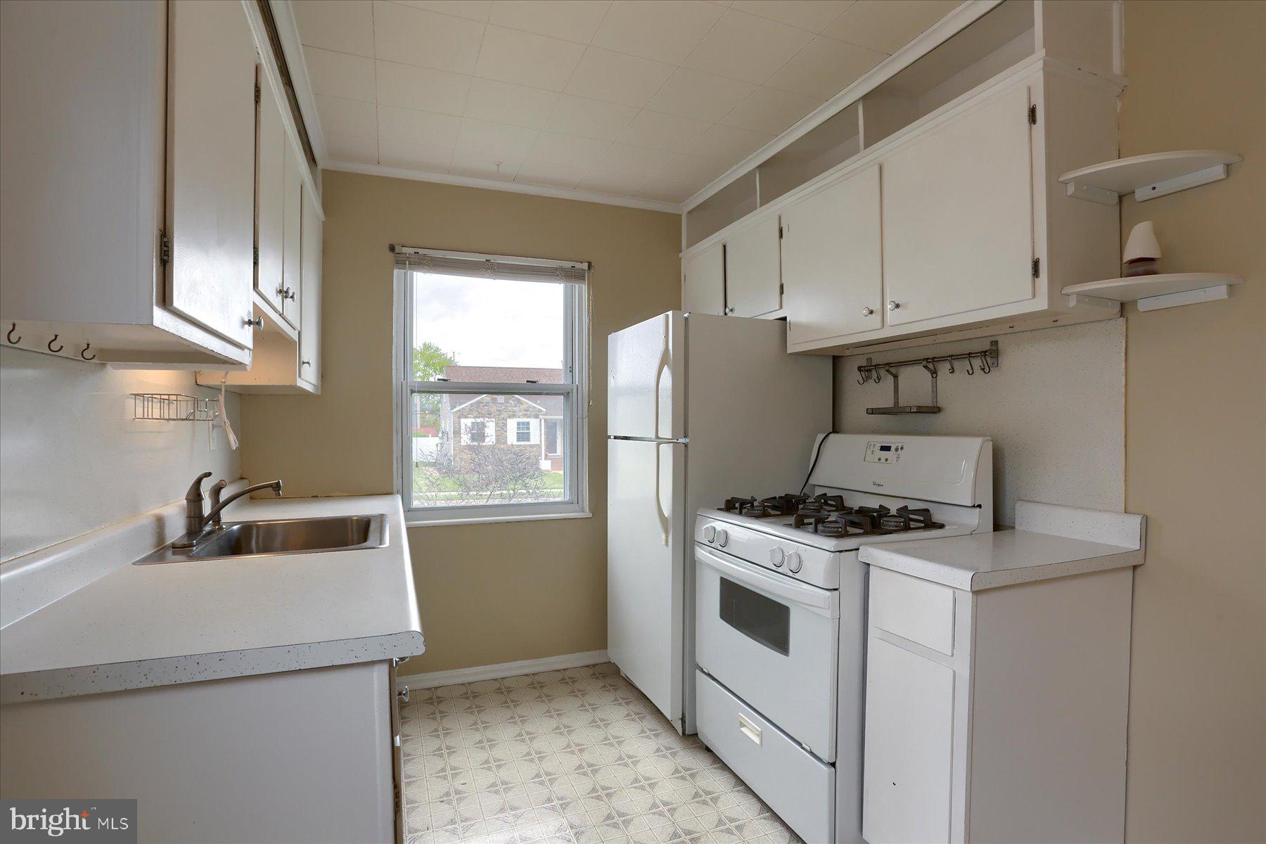 1307 Kingsley Road Camp Hill, PA 17011 - Photo 17 of 30