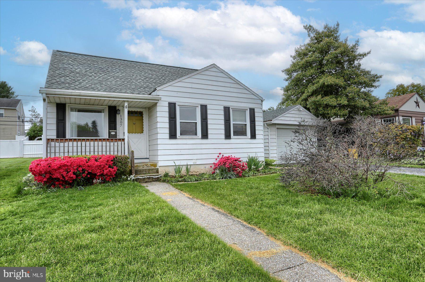 1307 Kingsley Road Camp Hill, PA 17011 - Photo 3 of 30