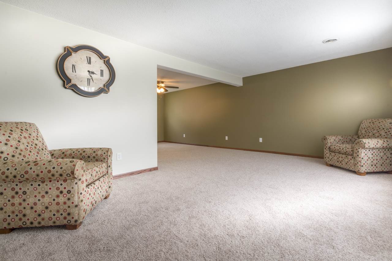 9816 Saratoga Road Fort Wayne, IN 46804 - Photo 9 of 34 Gallery Image 9