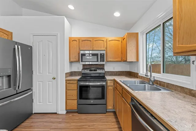 $390,000 | 658 East Huckleberry Court, Kuna, ID 83634