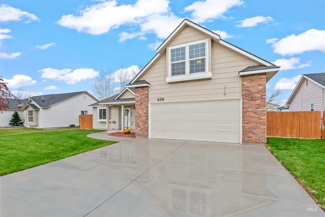 $390,000 | 658 East Huckleberry Court, Kuna, ID 83634
