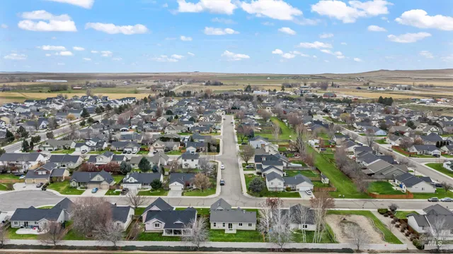 $390,000 | 658 East Huckleberry Court, Kuna, ID 83634