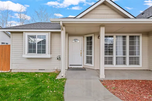 $390,000 | 658 East Huckleberry Court, Kuna, ID 83634