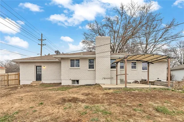 $335,000 | 11601 East 62nd Street, Raytown, MO 64133