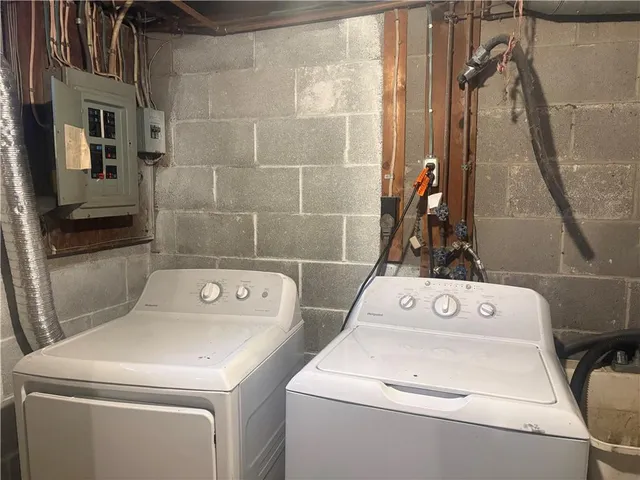 $269,000 | 395 Dermond Road, Hermitage, PA 16148