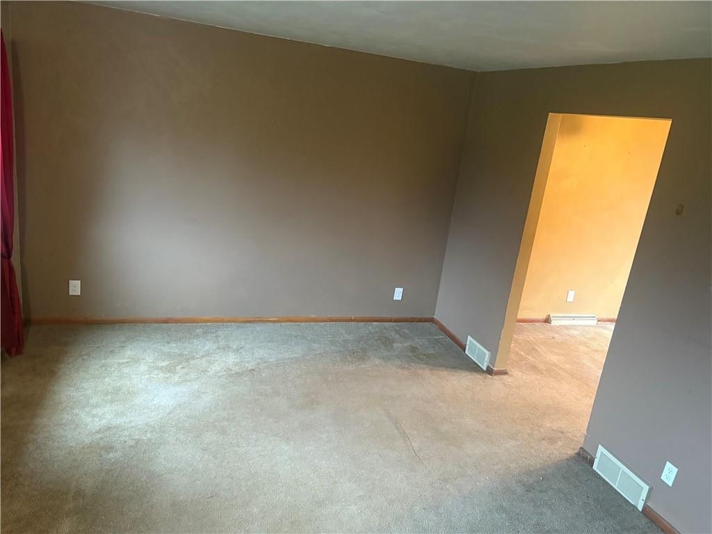 395 Dermond Road Hermitage, PA 16148 - Photo 7 of 24