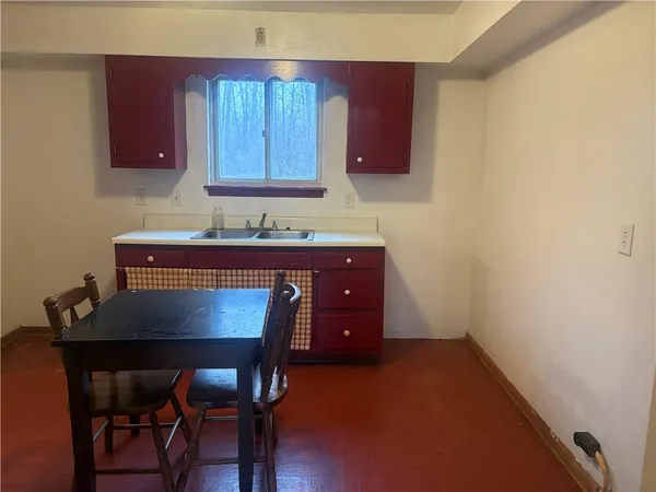 $269,000 | 395 Dermond Road, Hermitage, PA 16148