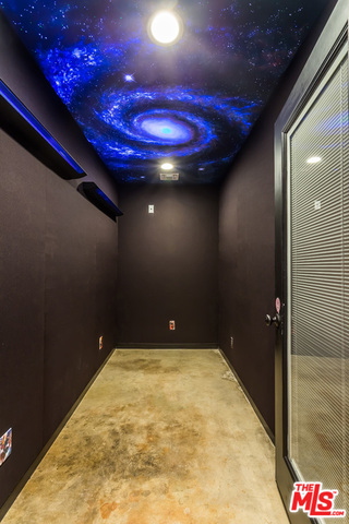 963 Roscomare Road Los Angeles, CA 90077 - Photo 27 of 53 Gallery Image 27