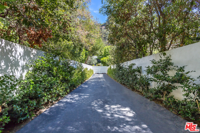 963 Roscomare Road Los Angeles, CA 90077 - Photo 44 of 53 Gallery Image 44