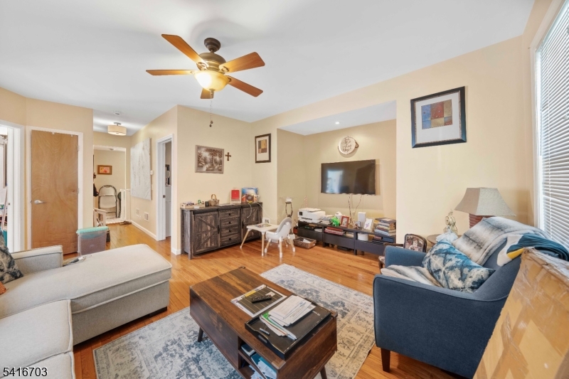 272 West Main Street Bound Brook, NJ 08805 - Photo 4 of 41