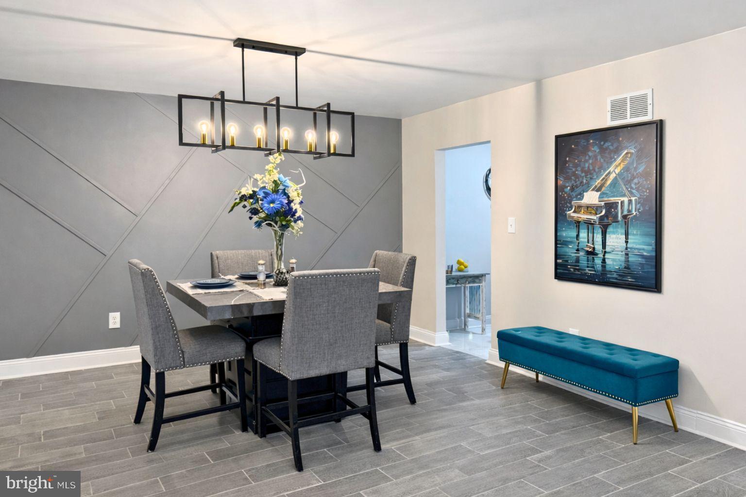 1733 Addison Road South District Heights, MD 20747 - Photo 3 of 22 Dining Area