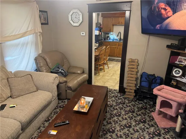 $112,500 | 11610 Hackett Street, Sugar Creek, MO 64054