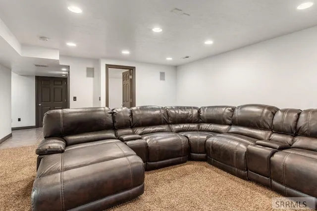 $605,000 | 22 North 725 West, Blackfoot, ID 83221